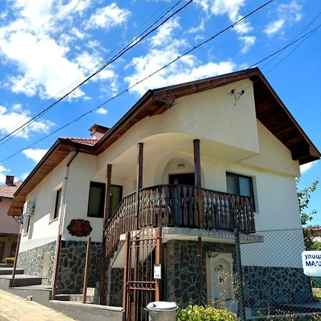 The House Of Petar Levski Berkovitsa Exterior photo